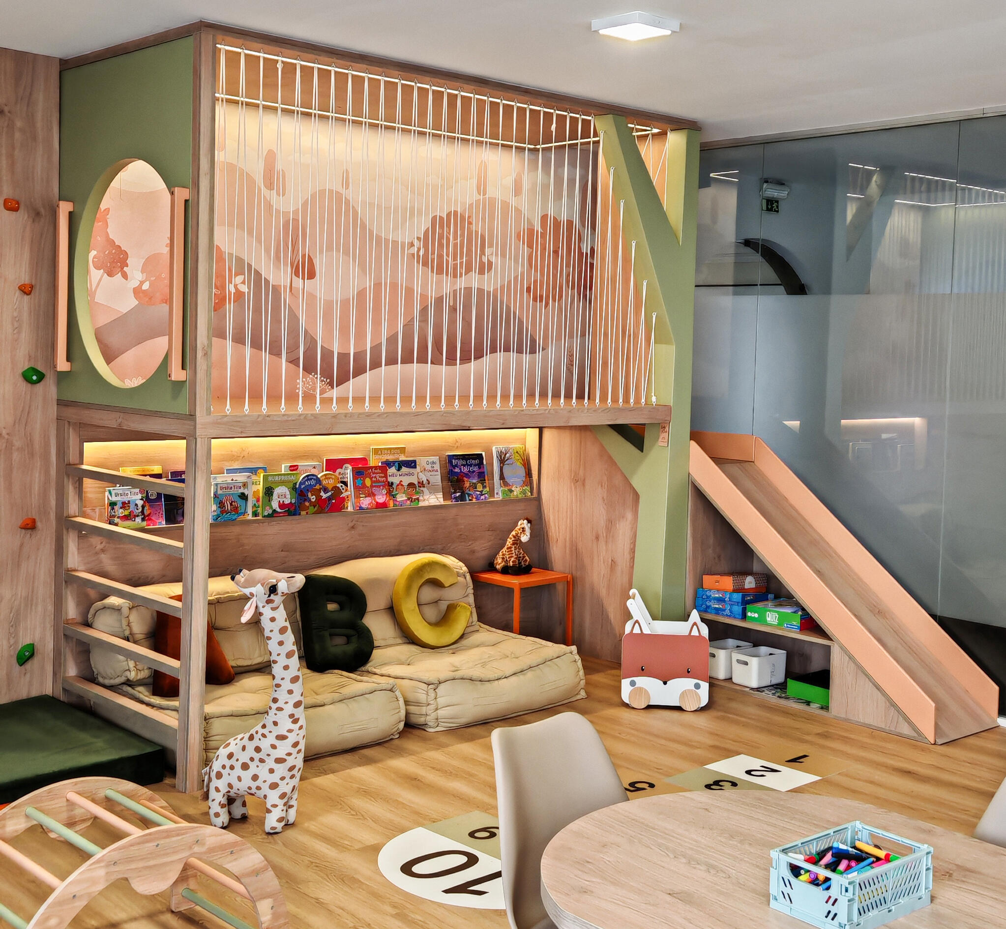 EXECUÇÃO KIDS CLUB (ÉVORA)